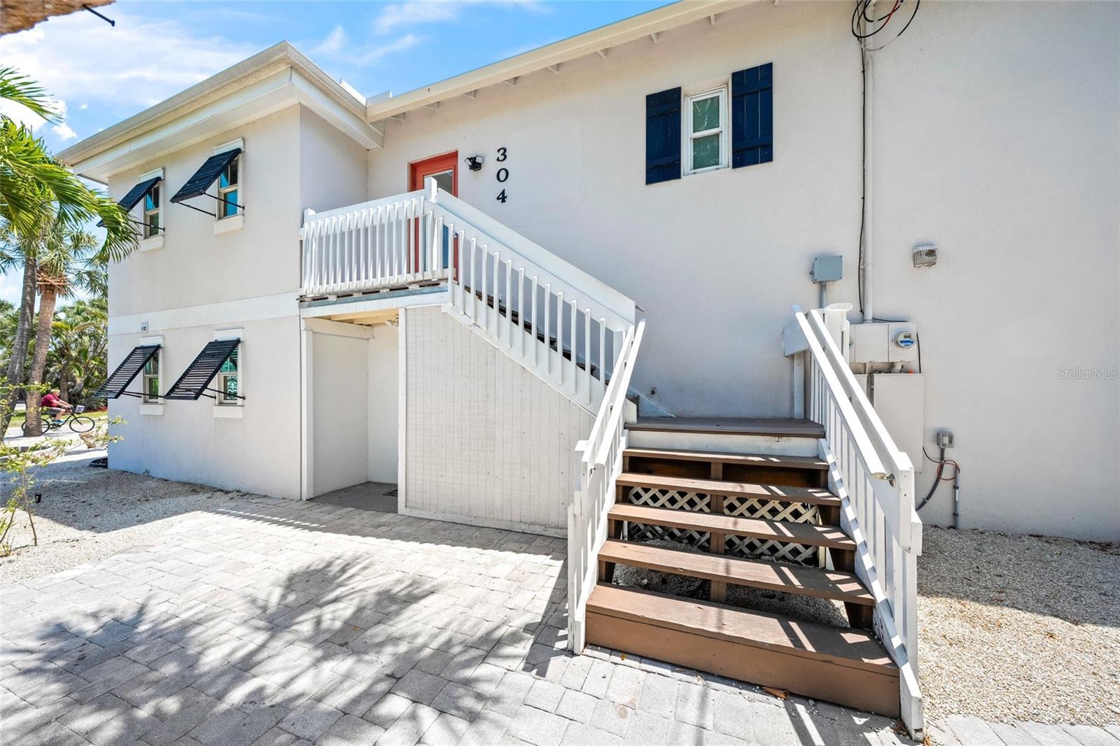 302 and 304 CANAL ROAD