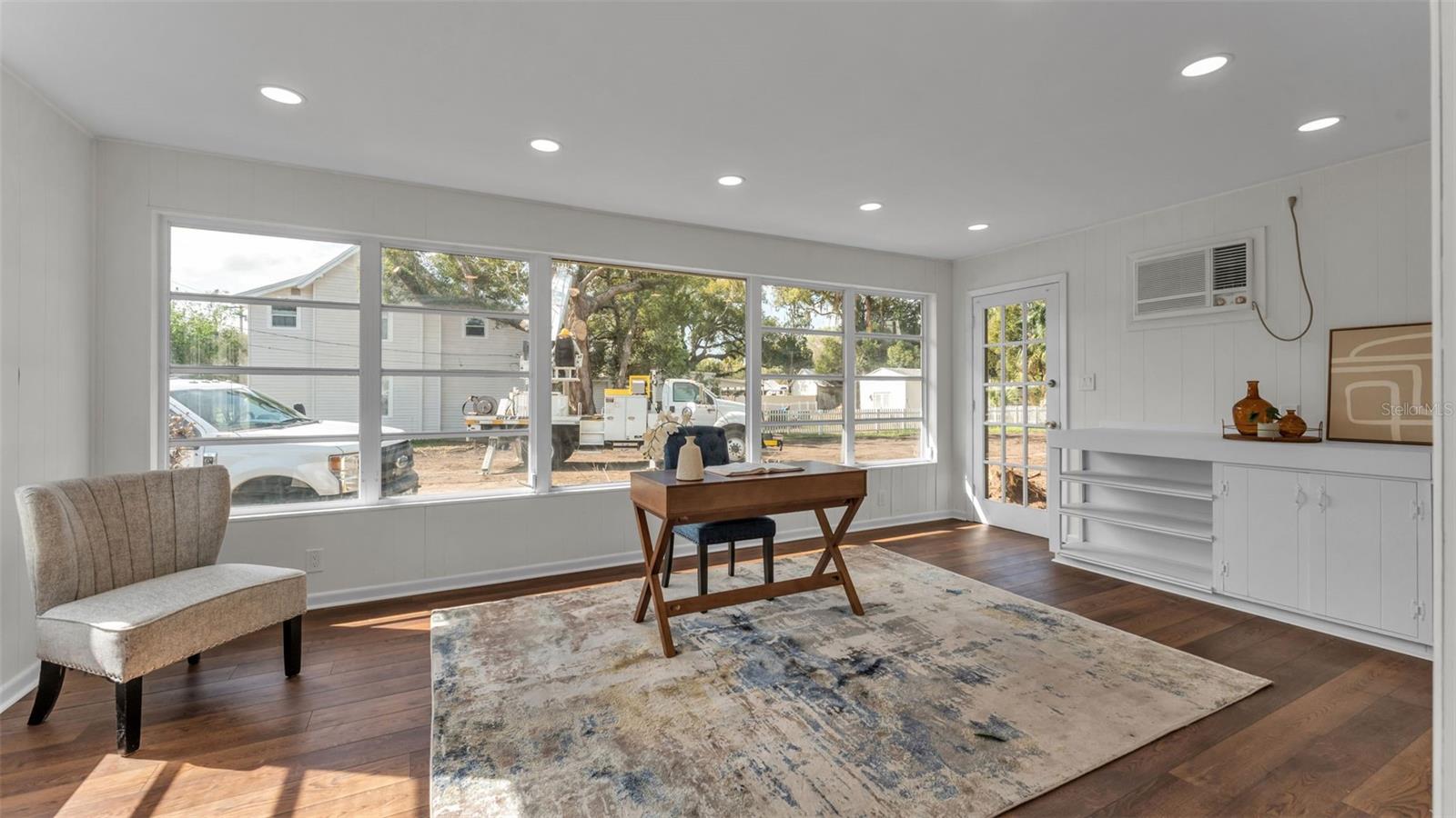 LEMOYNES 1ST ADD - Residential