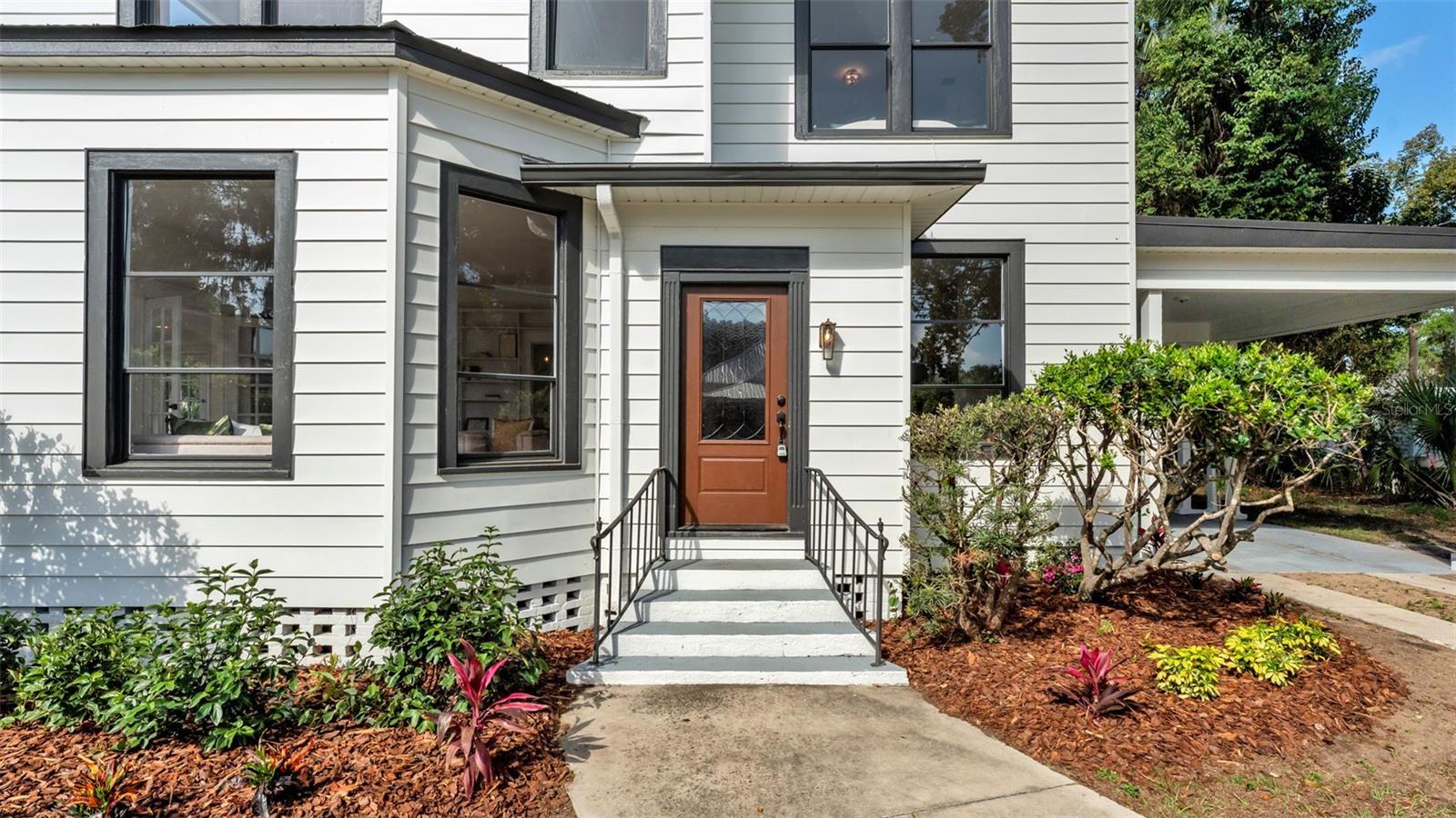 LEMOYNES 1ST ADD - Residential