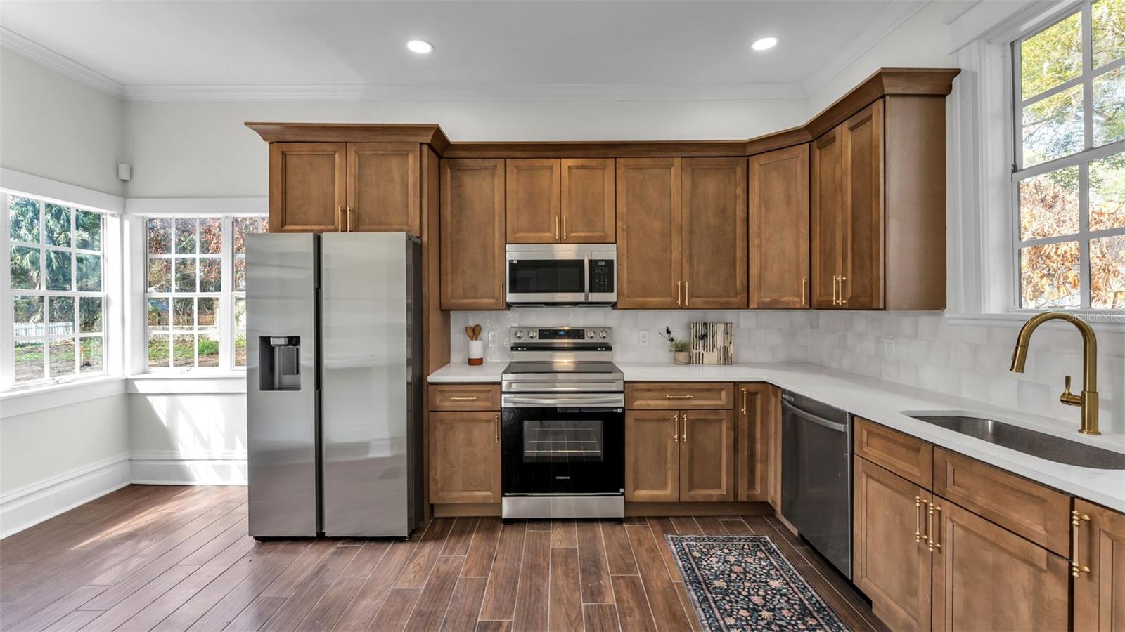 LEMOYNES 1ST ADD - Residential