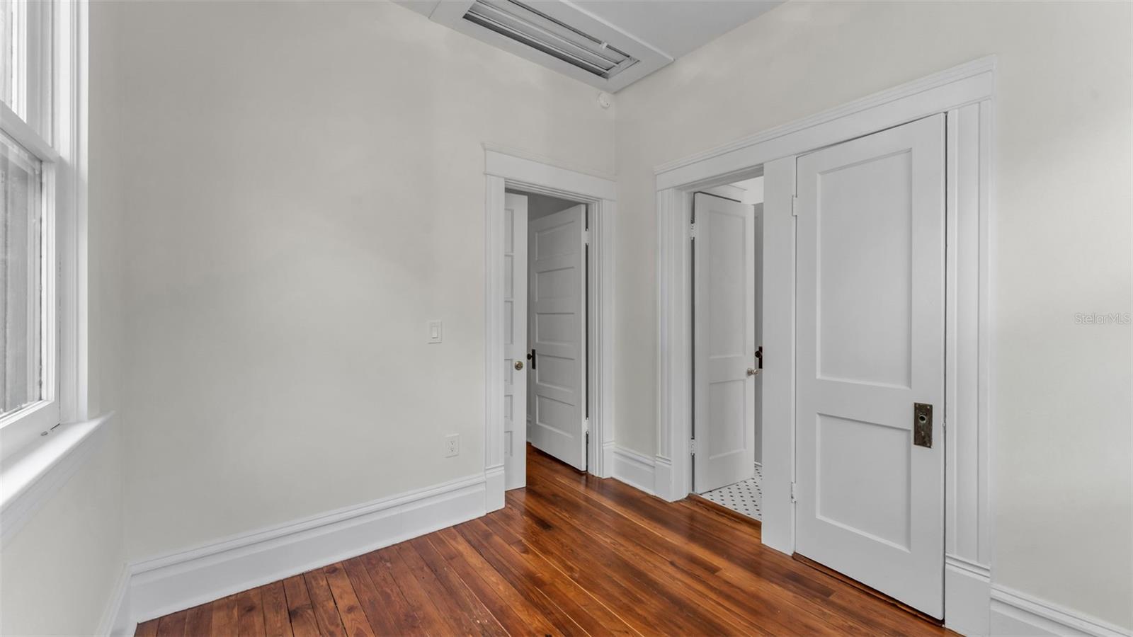 LEMOYNES 1ST ADD - Residential