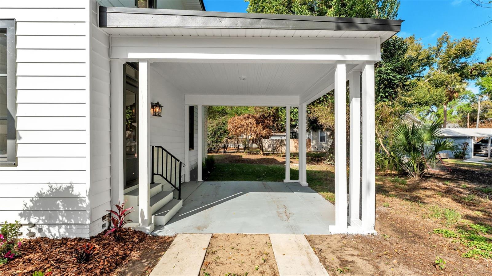 LEMOYNES 1ST ADD - Residential