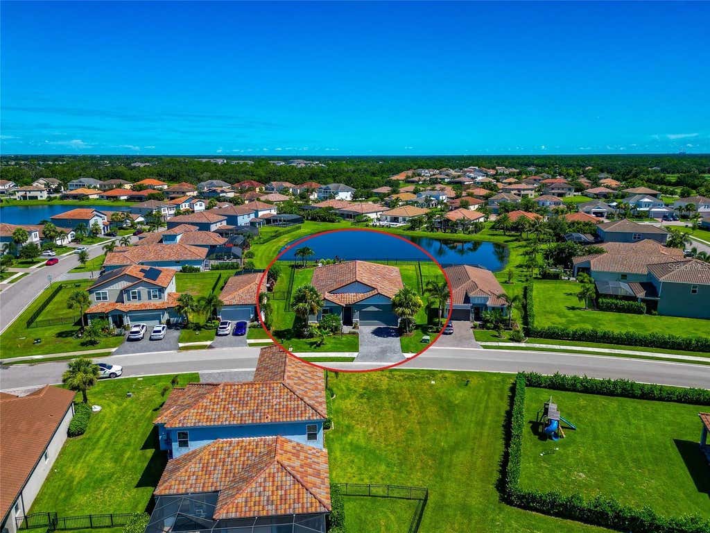 Photo of 13513 Flat Woods Terrace, Bradenton, FL 34211 (MLS # A4696745)