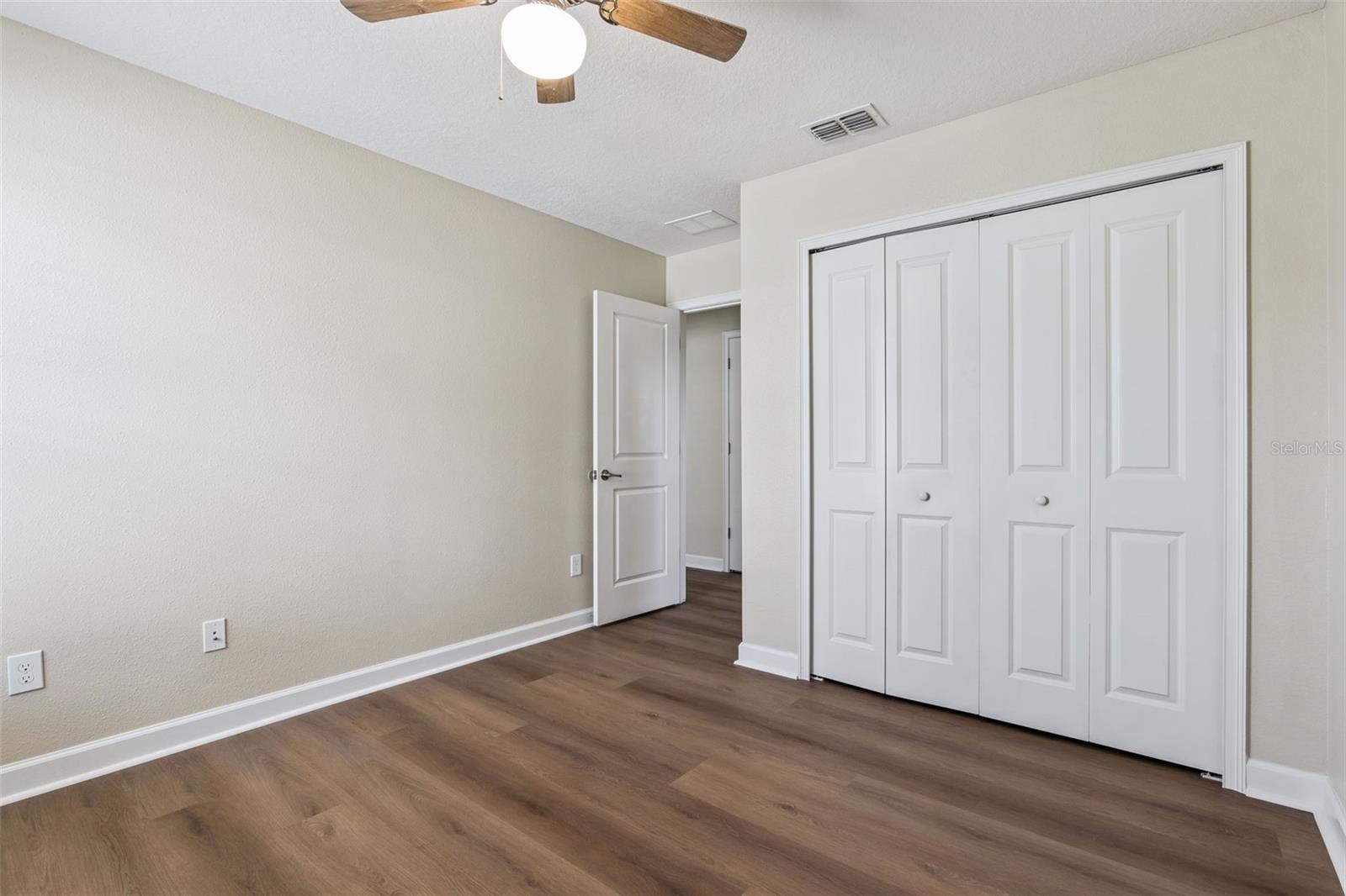 OAKS/MOSS PARK - Residential