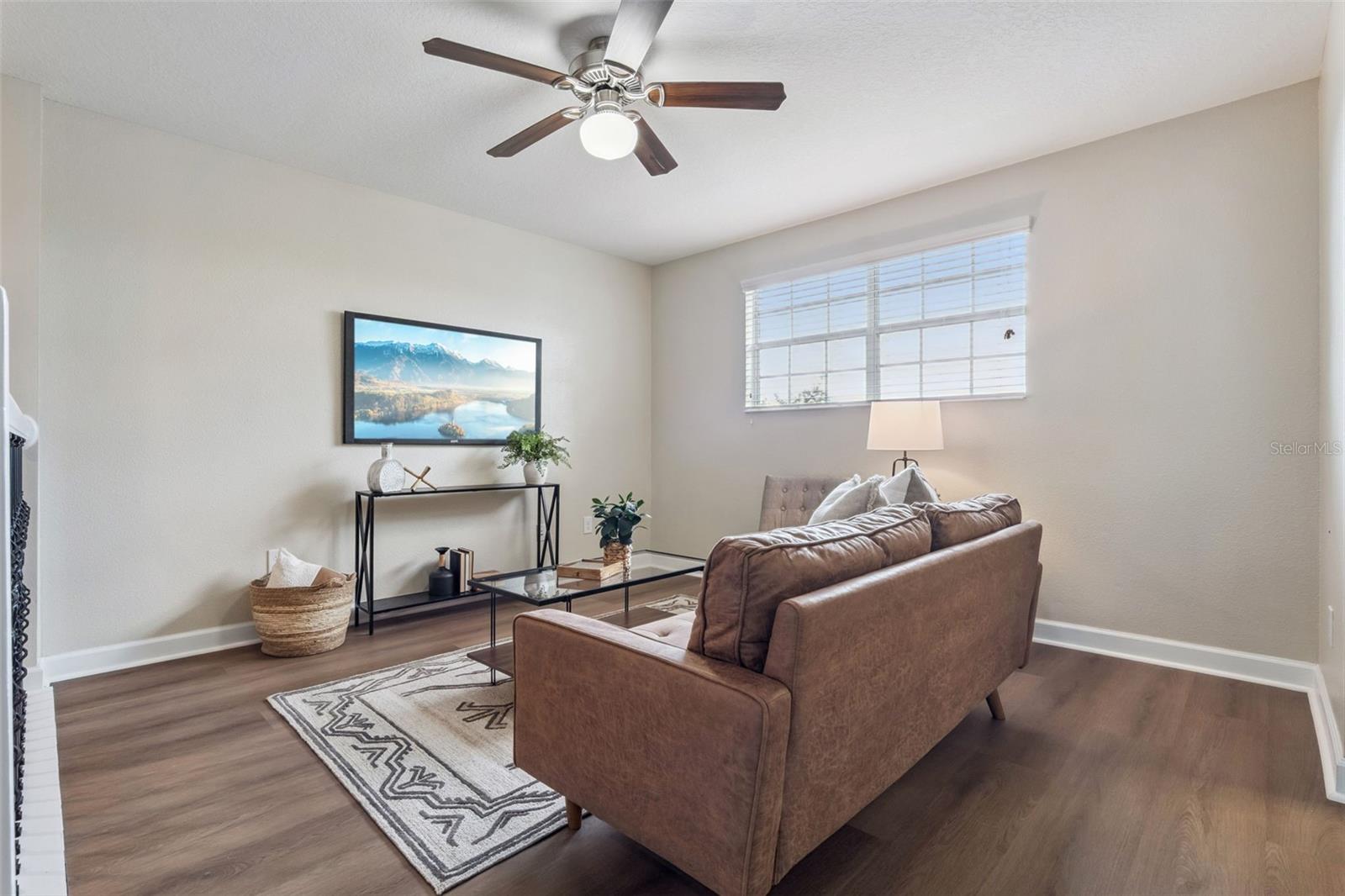 OAKS/MOSS PARK - Residential