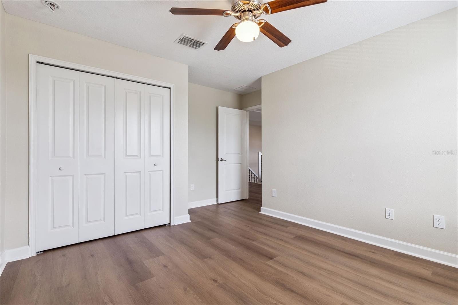 OAKS/MOSS PARK - Residential