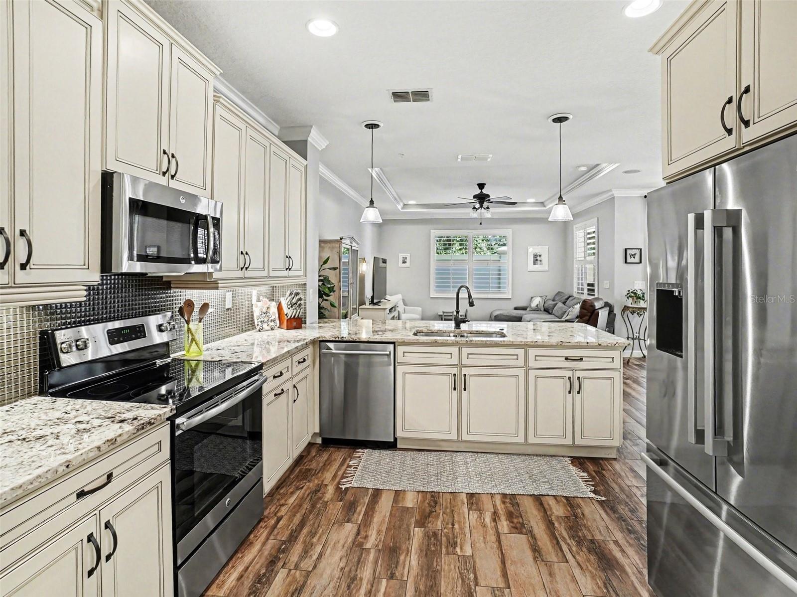 GRANDE OAKS AT HEATHROW REP - Residential