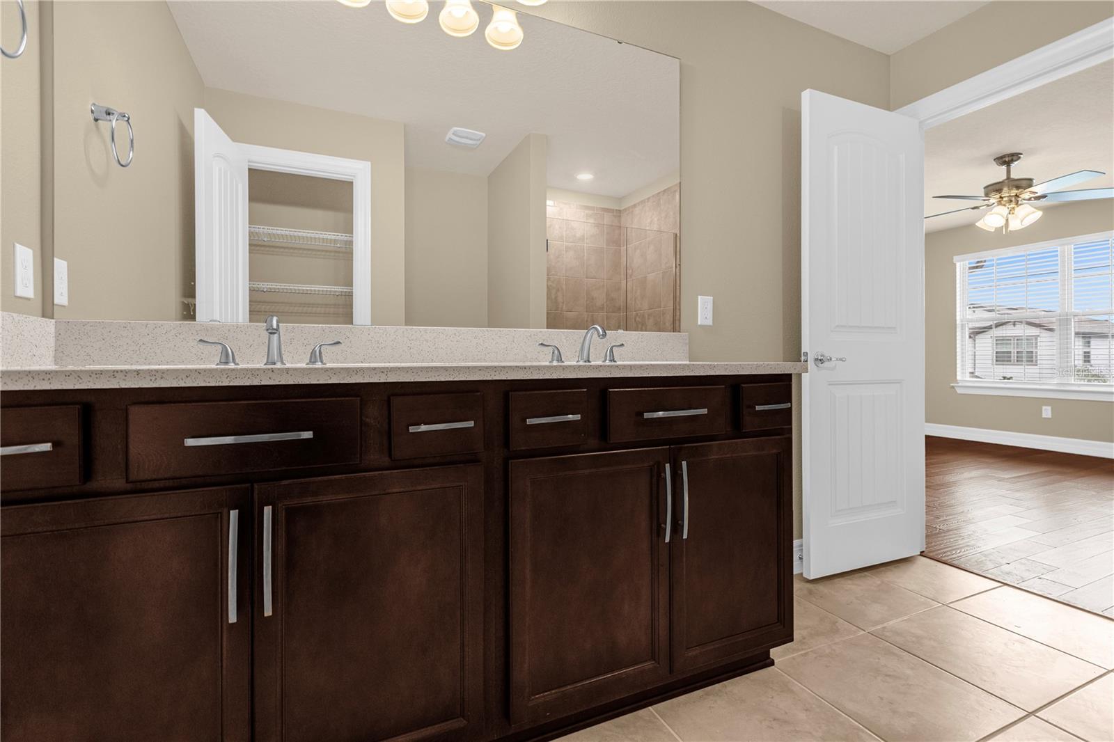 SPLIT OAK ESTATES PH 2 - Residential Lease