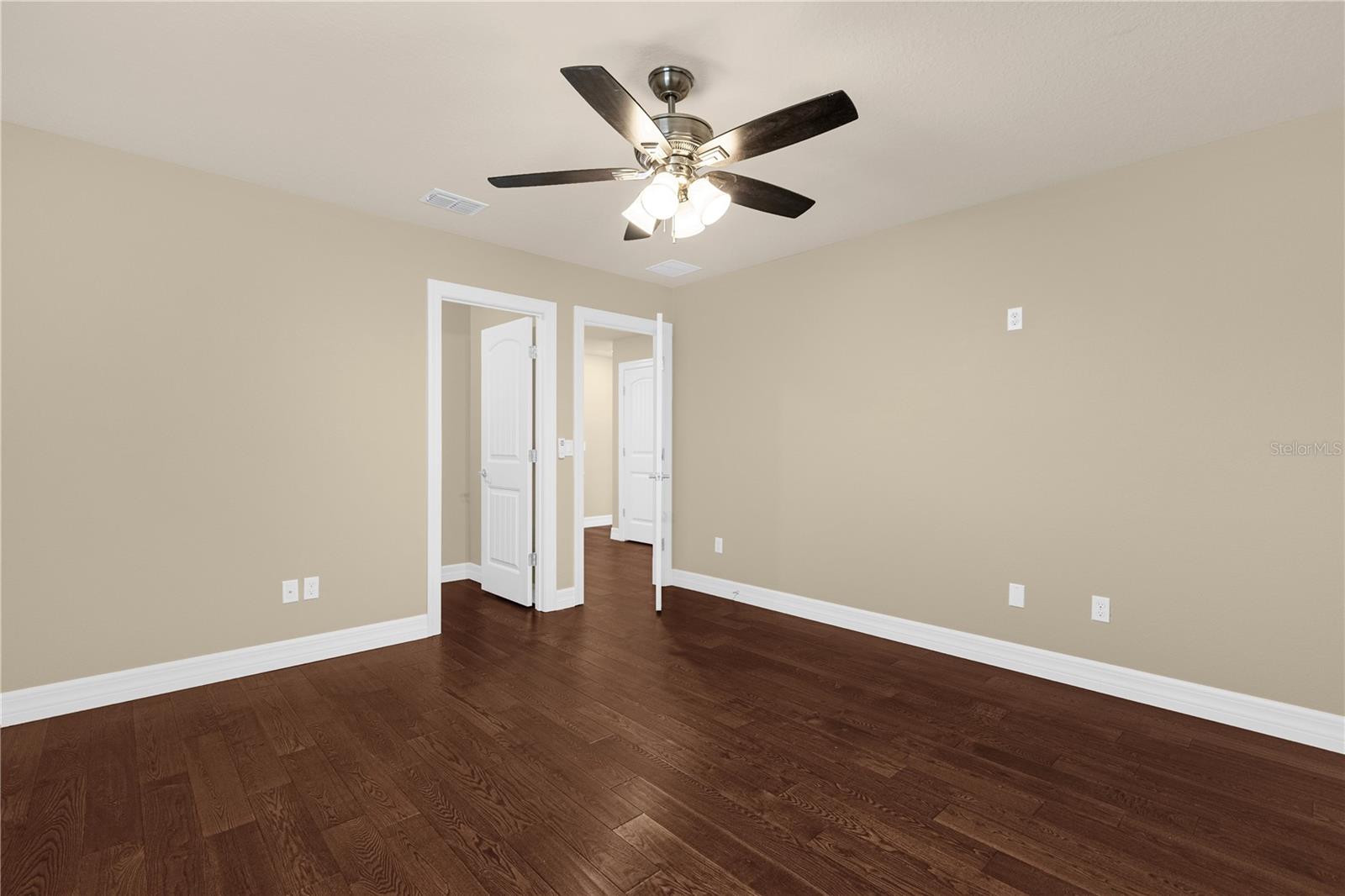 SPLIT OAK ESTATES PH 2 - Residential Lease