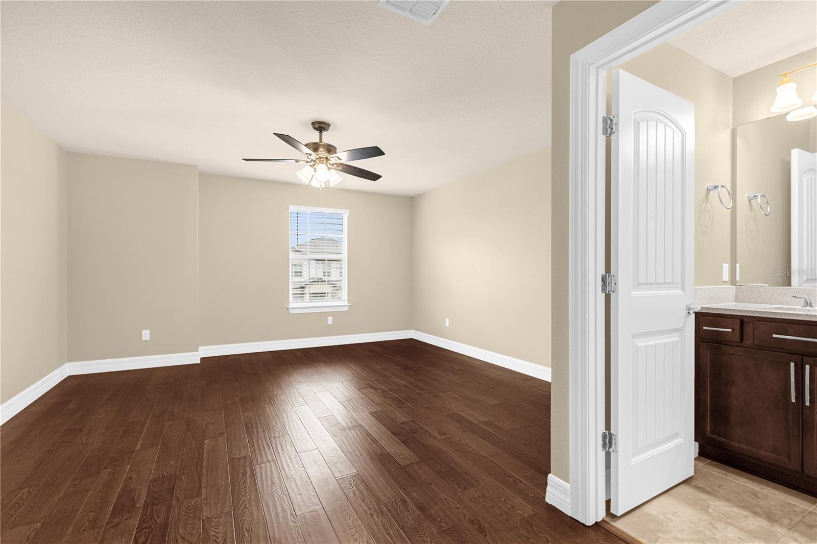 SPLIT OAK ESTATES PH 2 - Residential Lease