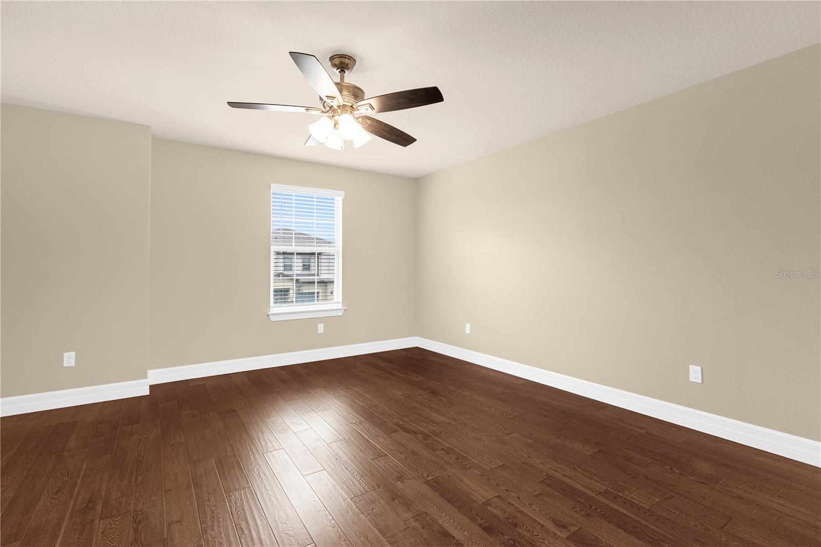 SPLIT OAK ESTATES PH 2 - Residential Lease