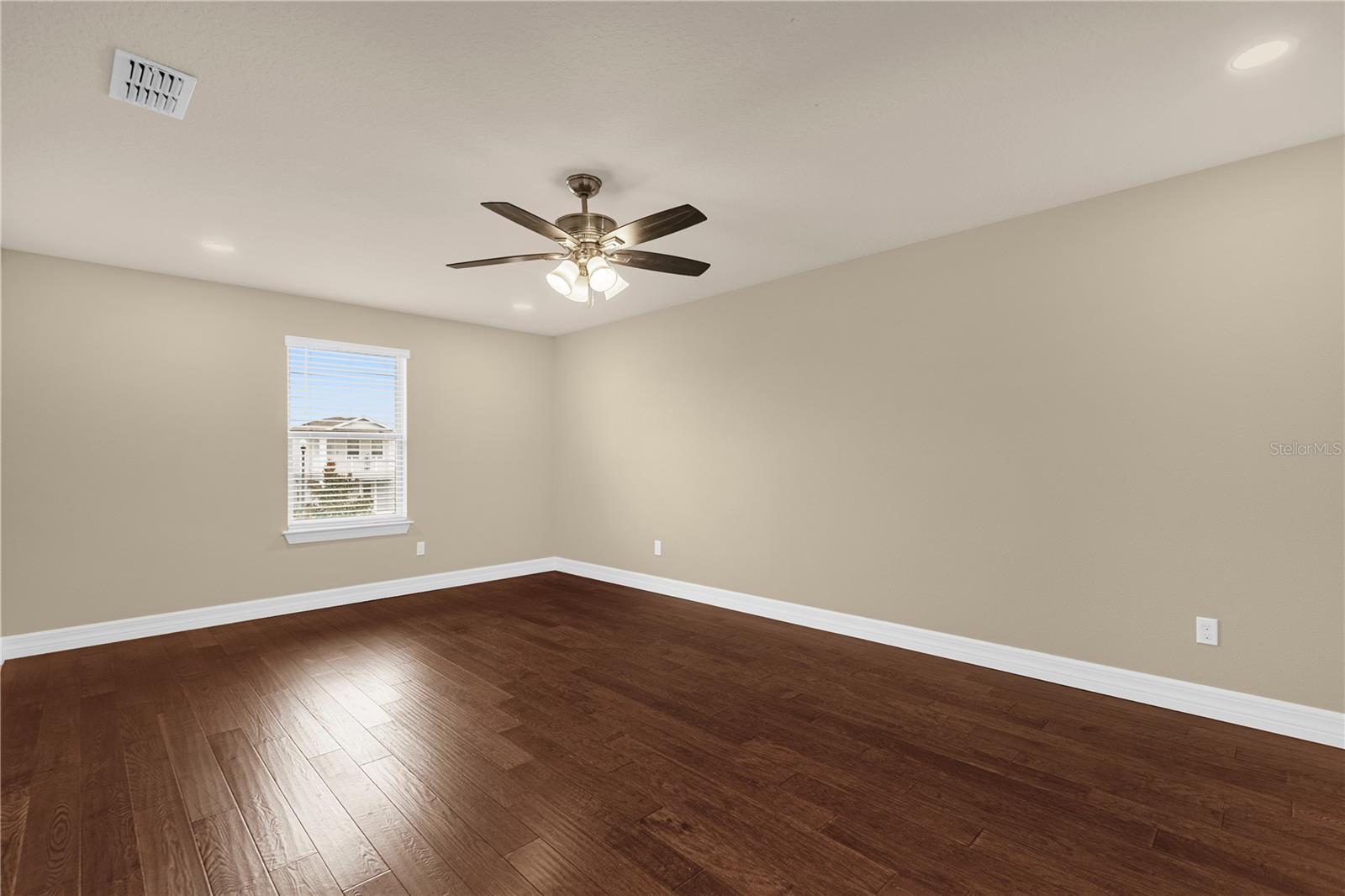 SPLIT OAK ESTATES PH 2 - Residential Lease