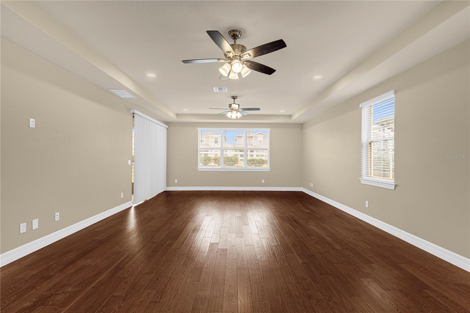 SPLIT OAK ESTATES PH 2 - Residential Lease