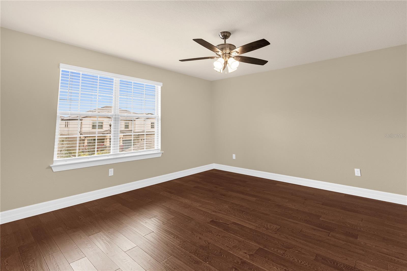 SPLIT OAK ESTATES PH 2 - Residential Lease