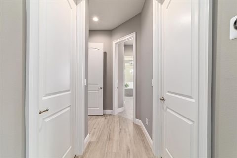 Tiny photo for 1003 SE 46th Street, Ocala, FL 34480 (MLS # OM721979)