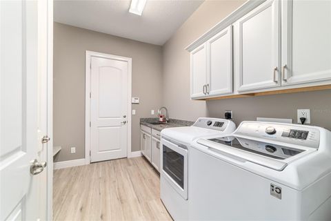 Tiny photo for 1003 SE 46th Street, Ocala, FL 34480 (MLS # OM721979)