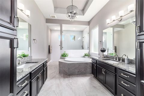 Tiny photo for 1003 SE 46th Street, Ocala, FL 34480 (MLS # OM721979)