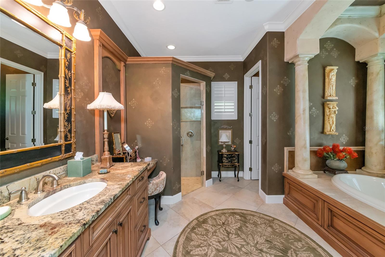 WATERLEFE GOLF & RIVER CLUB - Residential