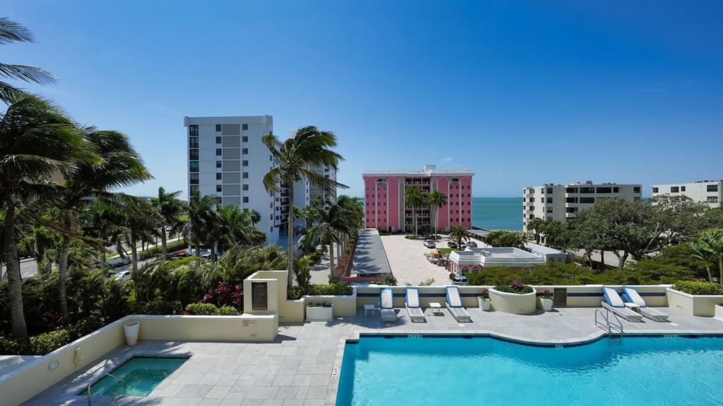 THE TOWER RESIDENCES - Residential