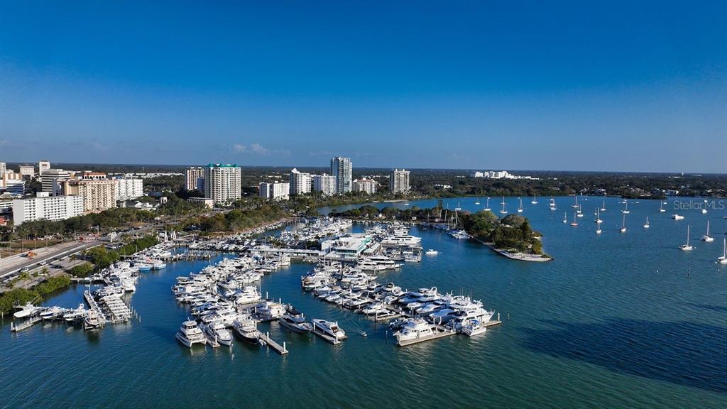 THE TOWER RESIDENCES - Residential