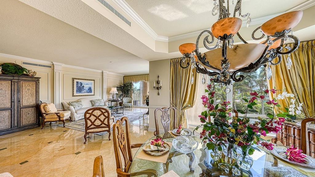 THE TOWER RESIDENCES - Residential