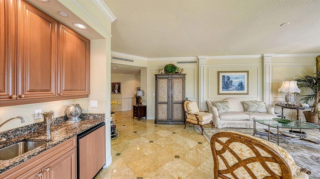 THE TOWER RESIDENCES - Residential