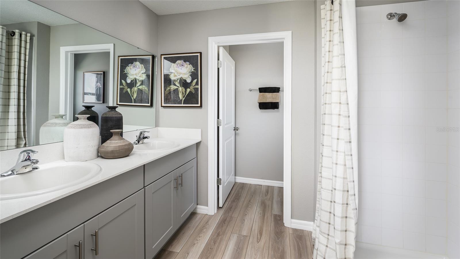 PASADENA RIDGE - Residential