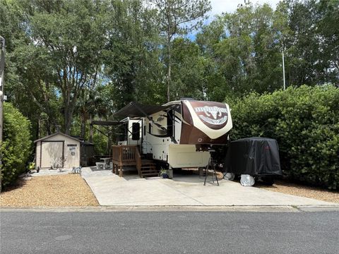 Photo of 2853 NE 104th Terrace, Silver Springs, FL 34488 (MLS # O6409716)