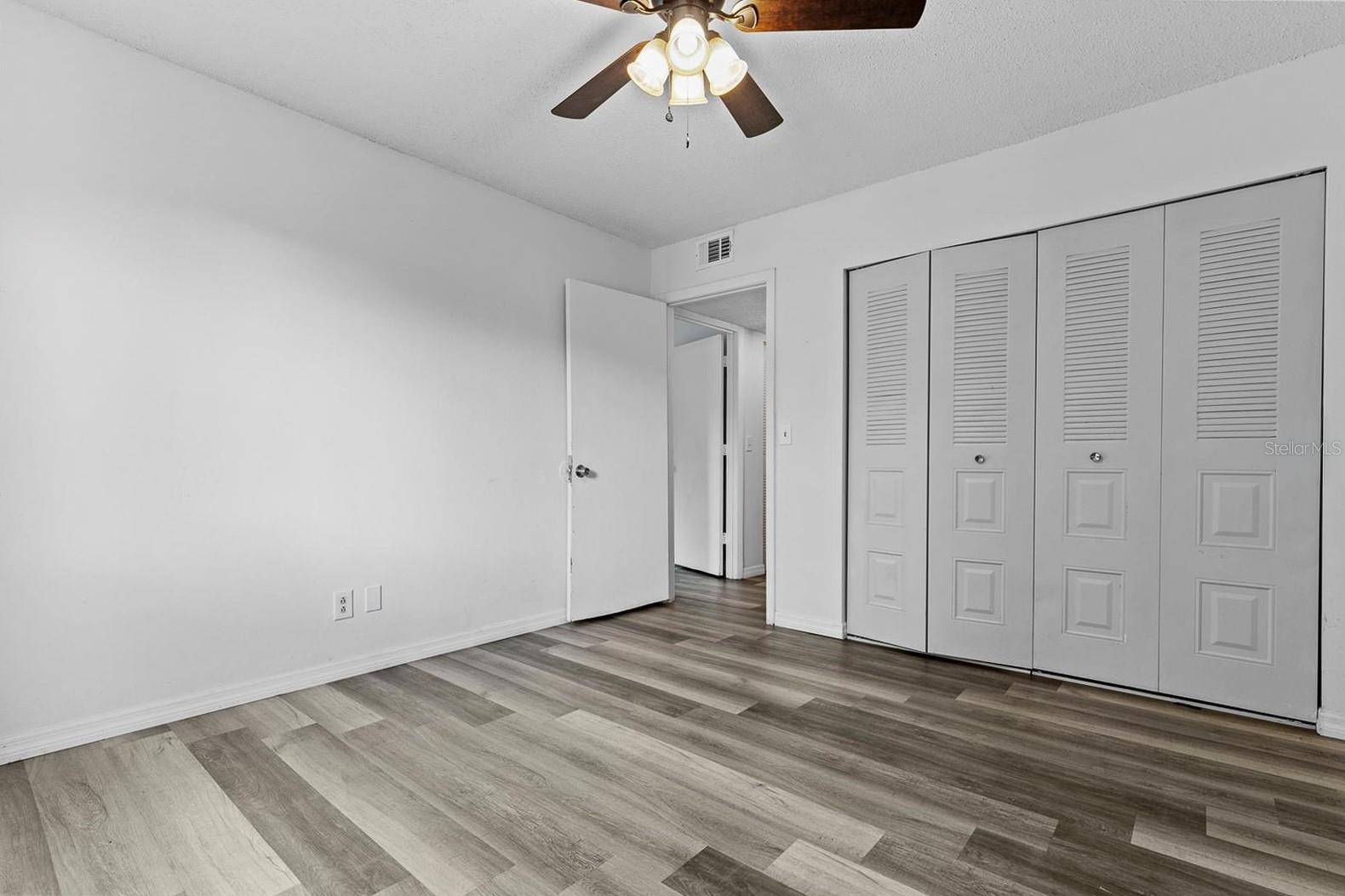 THE OAKS - Residential