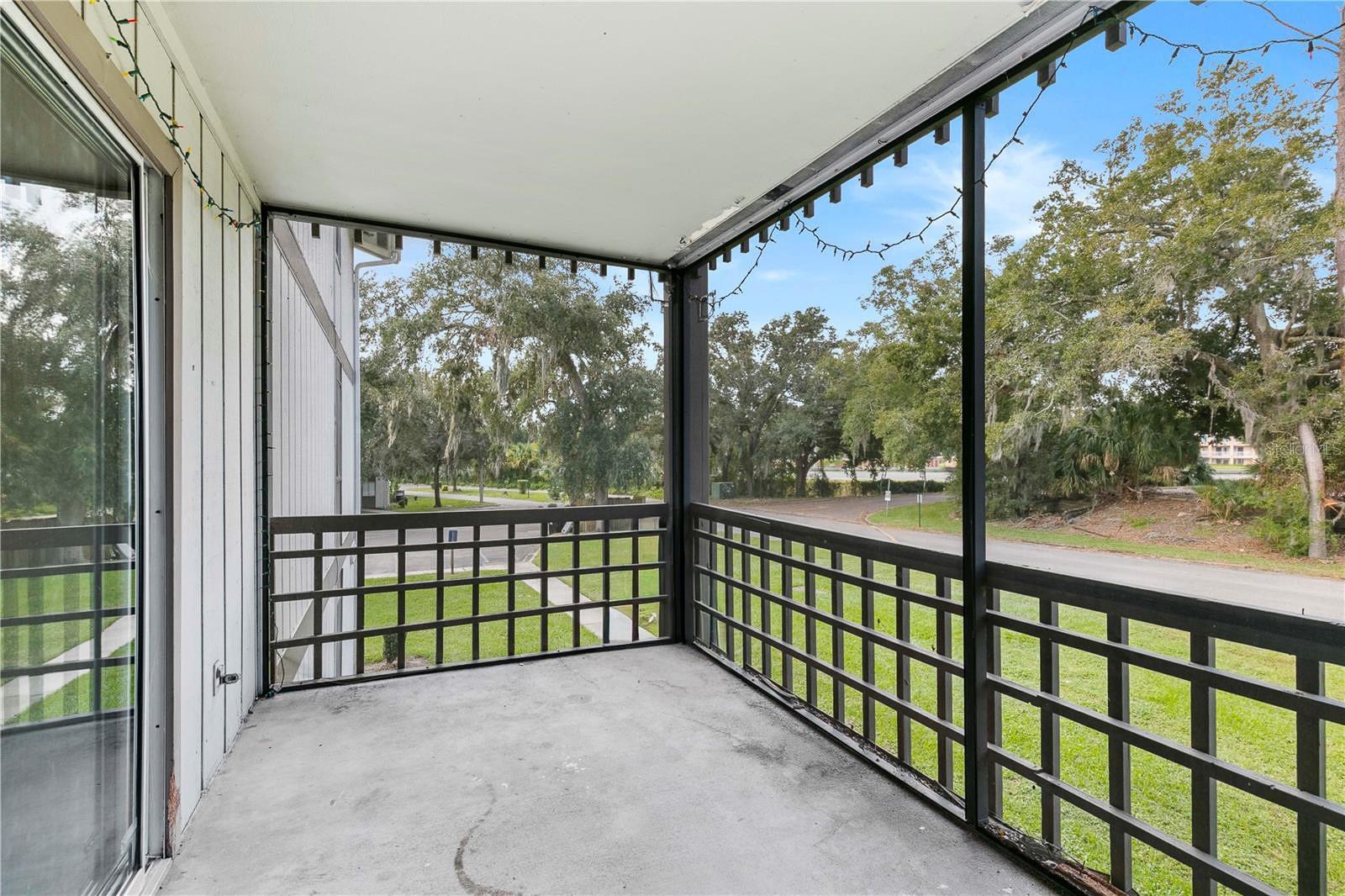 THE OAKS - Residential