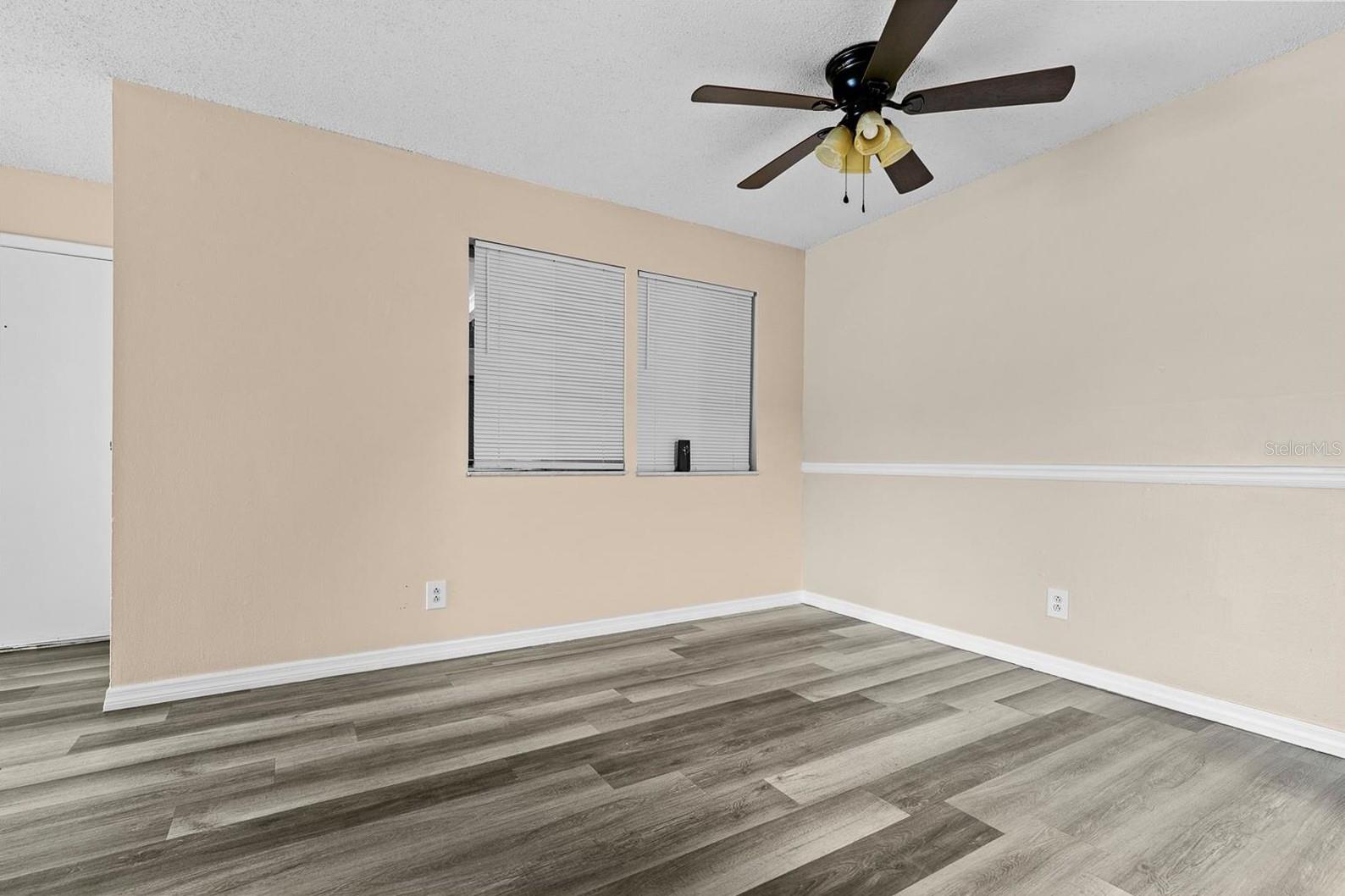 THE OAKS - Residential