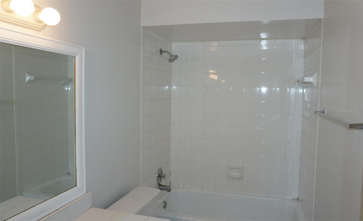 ALHAMBRA COURTS CONDO PH 02 - Residential Lease