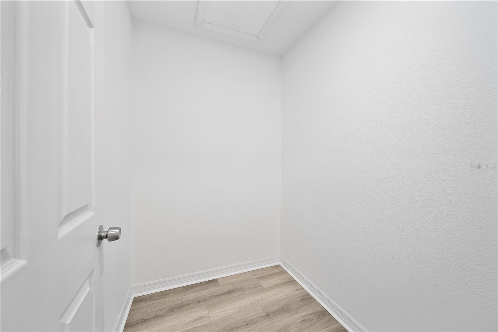 RAINTREE MANOR HOMES CONDOMINI - Residential