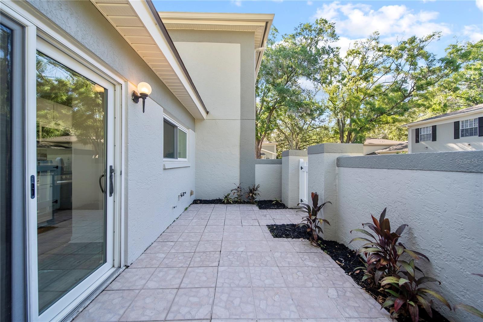 RAINTREE MANOR HOMES CONDOMINI - Residential