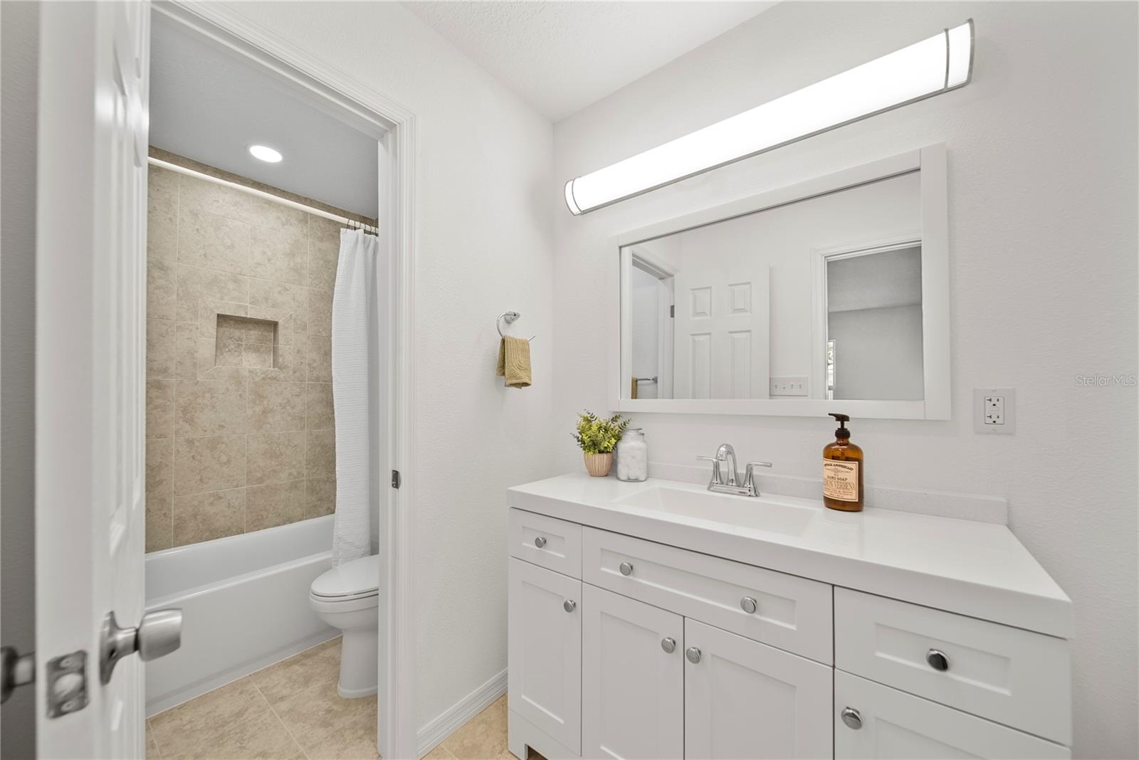 RAINTREE MANOR HOMES CONDOMINI - Residential