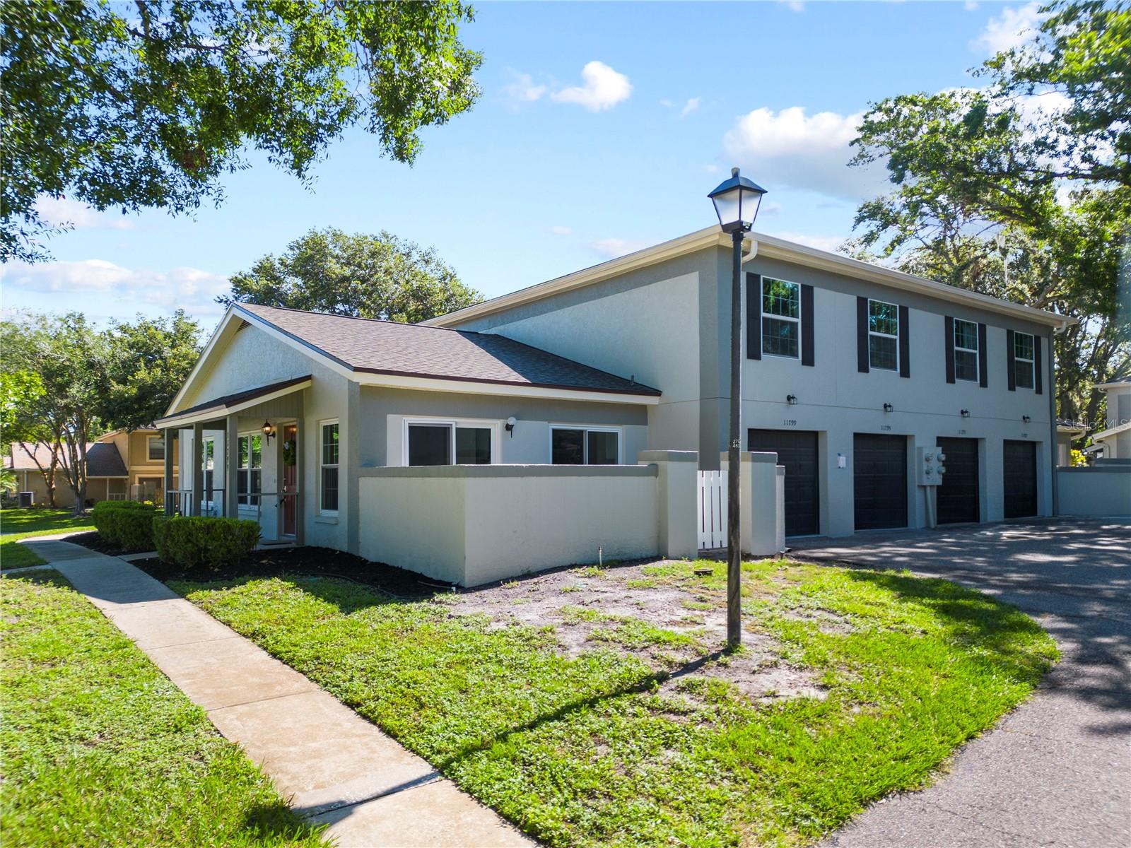 RAINTREE MANOR HOMES CONDOMINI - Residential