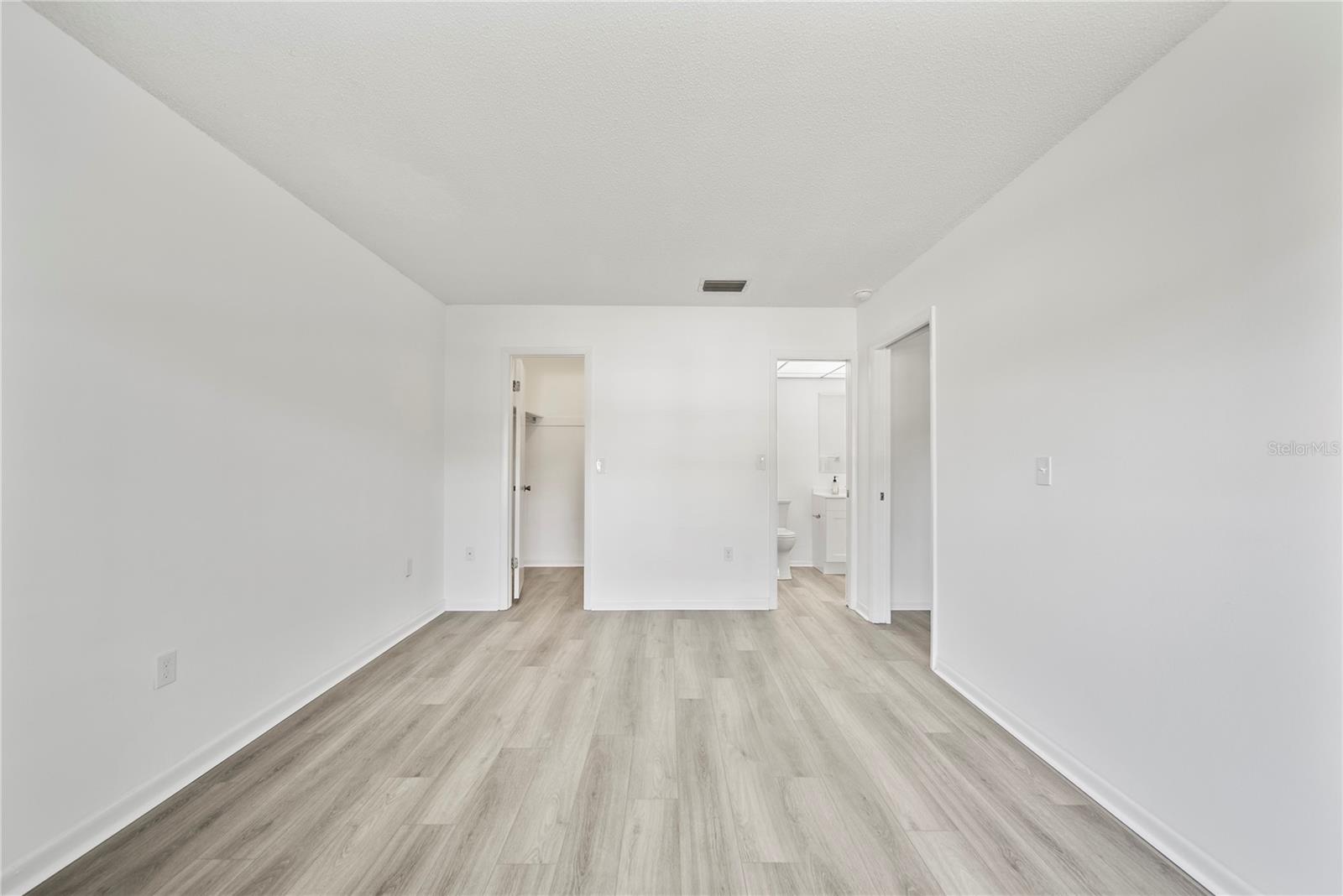 RAINTREE MANOR HOMES CONDOMINI - Residential