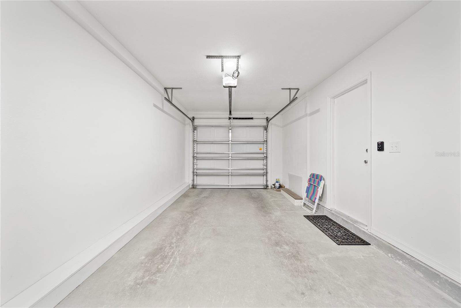 RAINTREE MANOR HOMES CONDOMINI - Residential