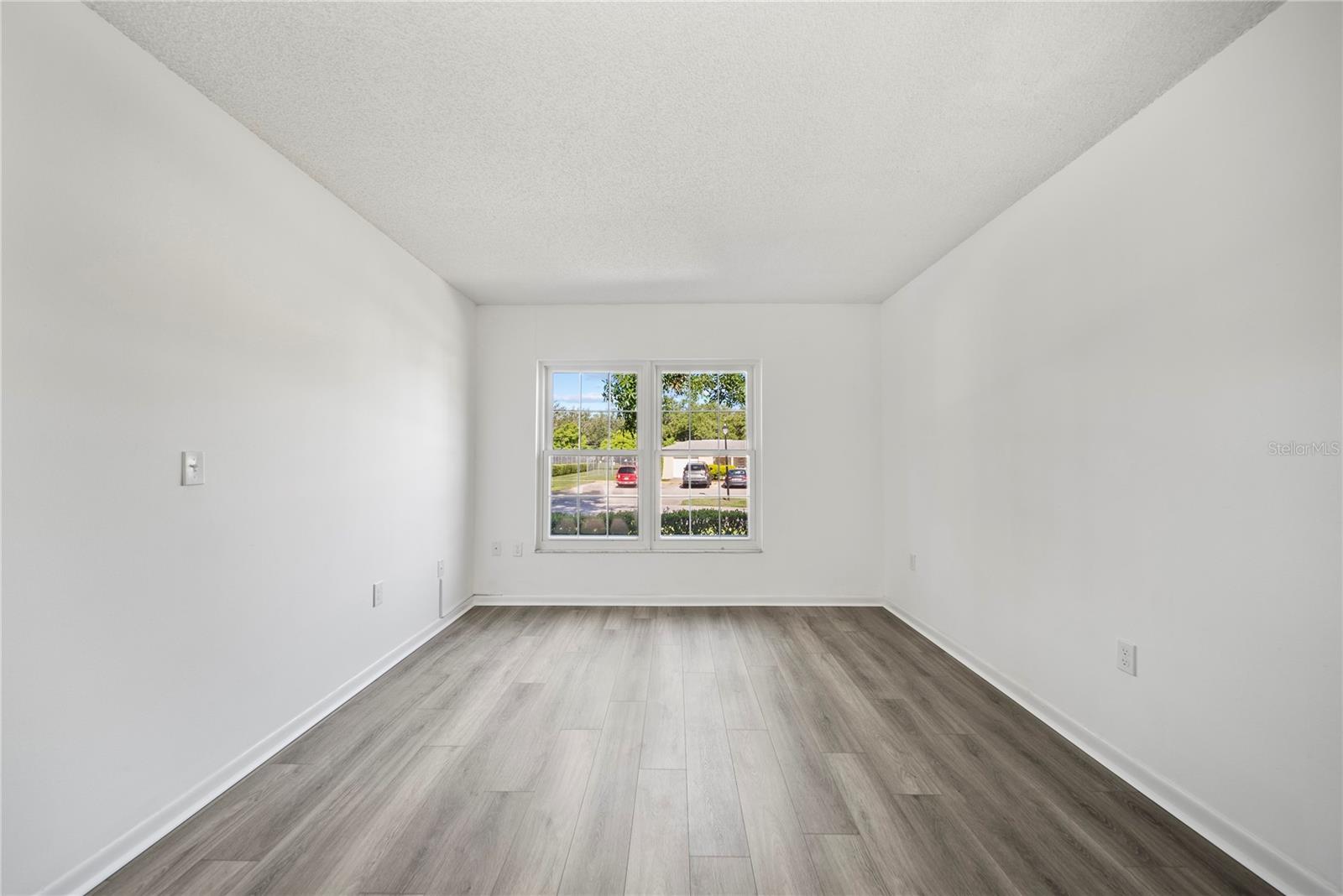 RAINTREE MANOR HOMES CONDOMINI - Residential