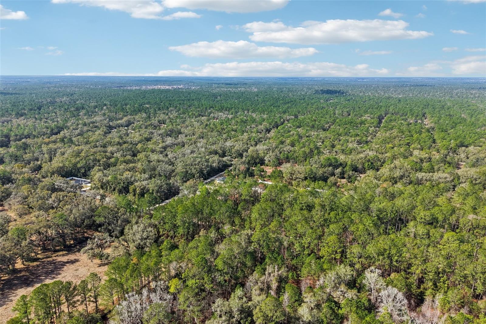 RAINBOW PARK UN 04 - Land