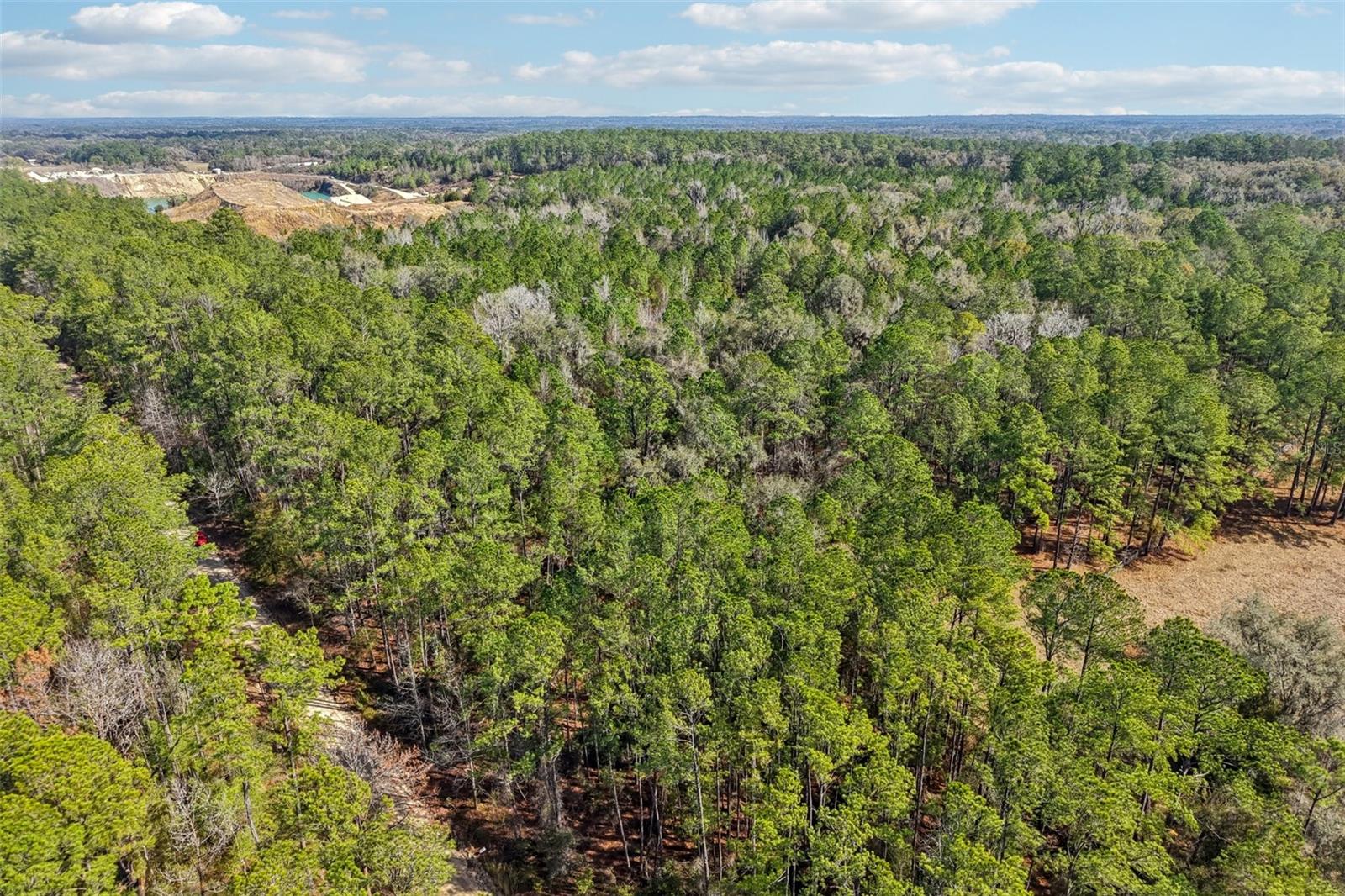 RAINBOW PARK UN 04 - Land