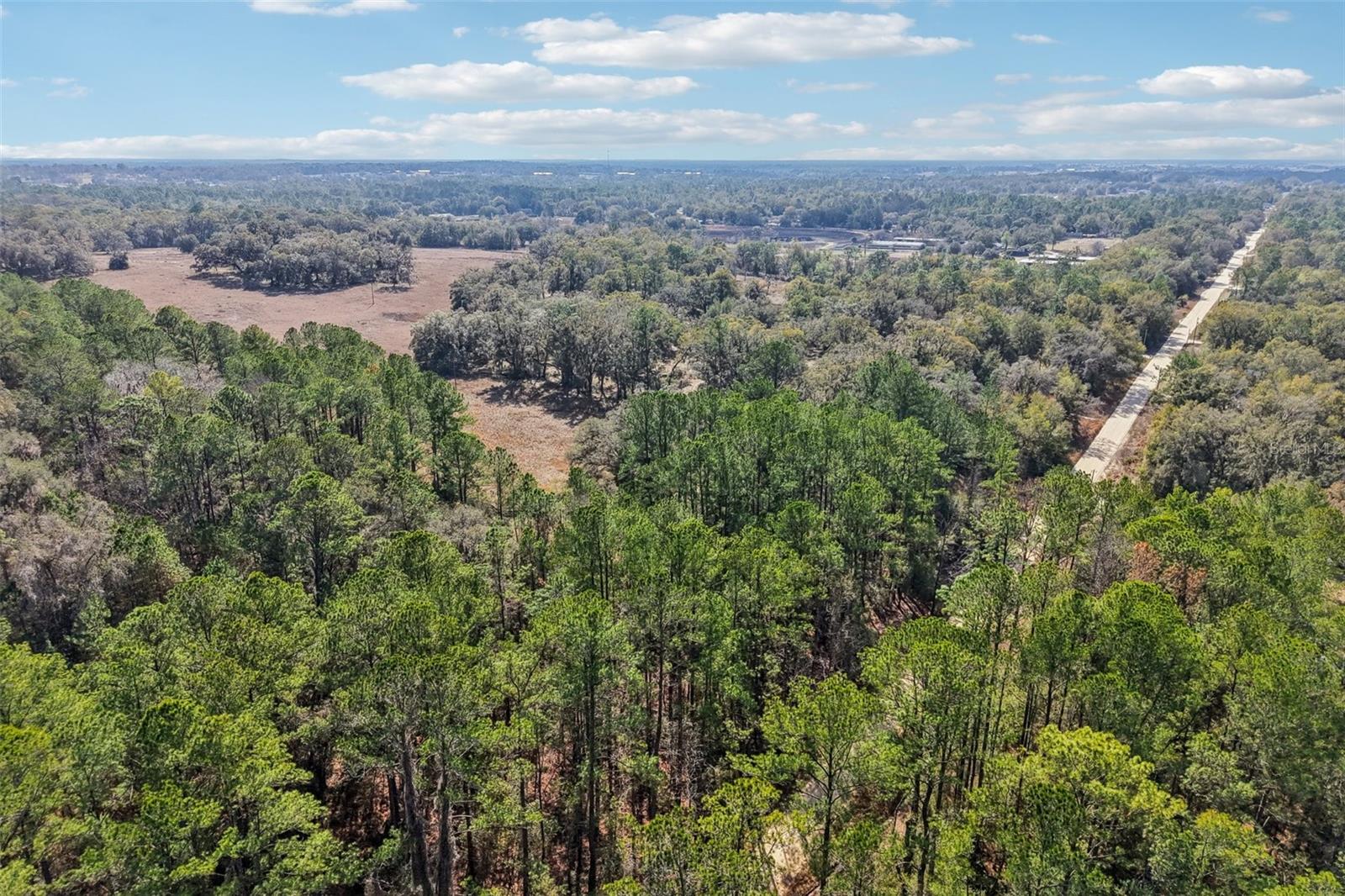 RAINBOW PARK UN 04 - Land