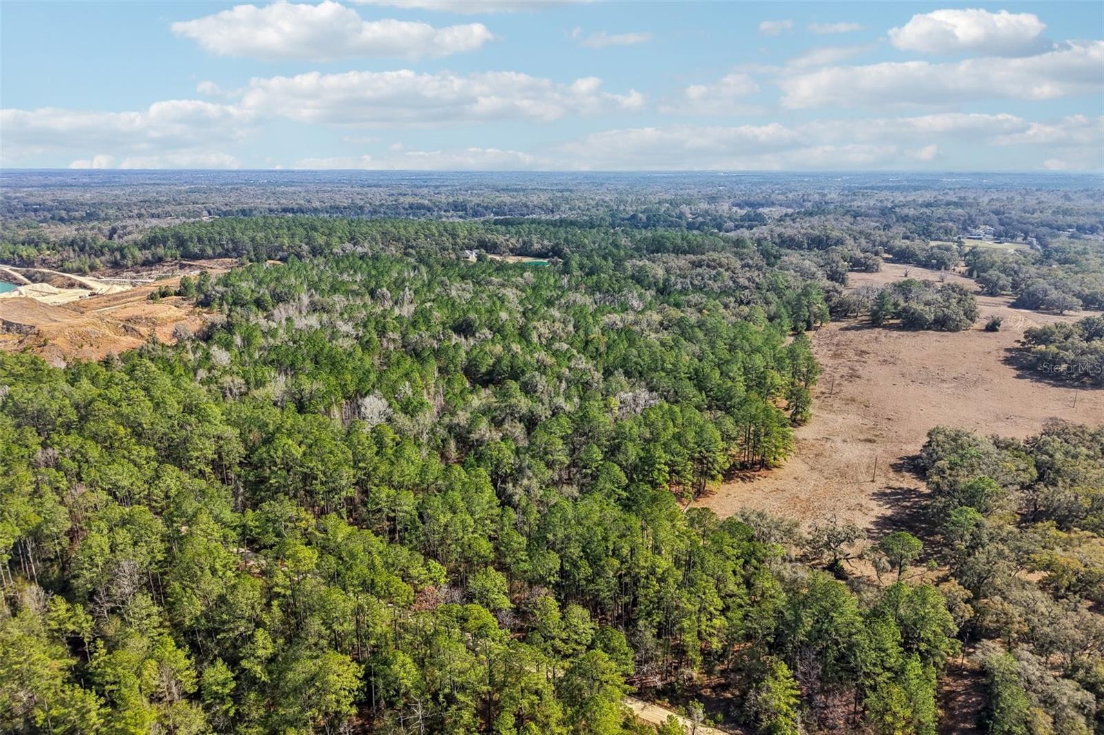 RAINBOW PARK UN 04 - Land