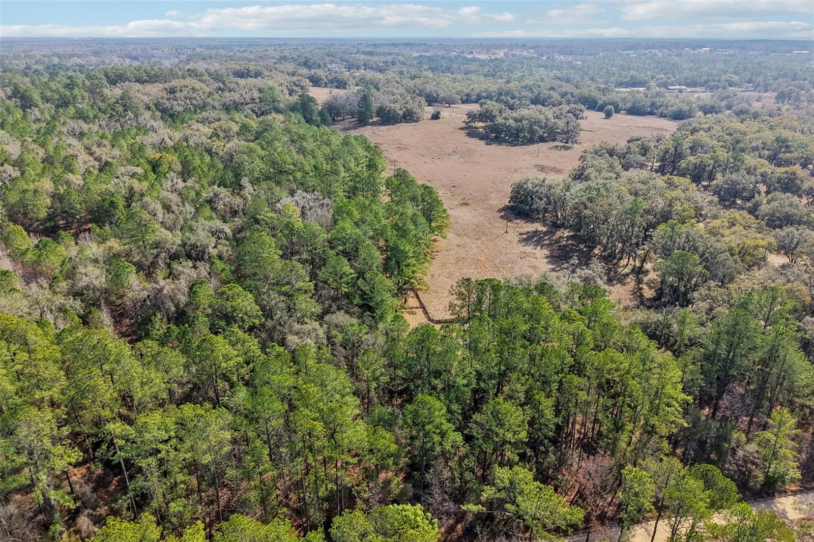 RAINBOW PARK UN 04 - Land