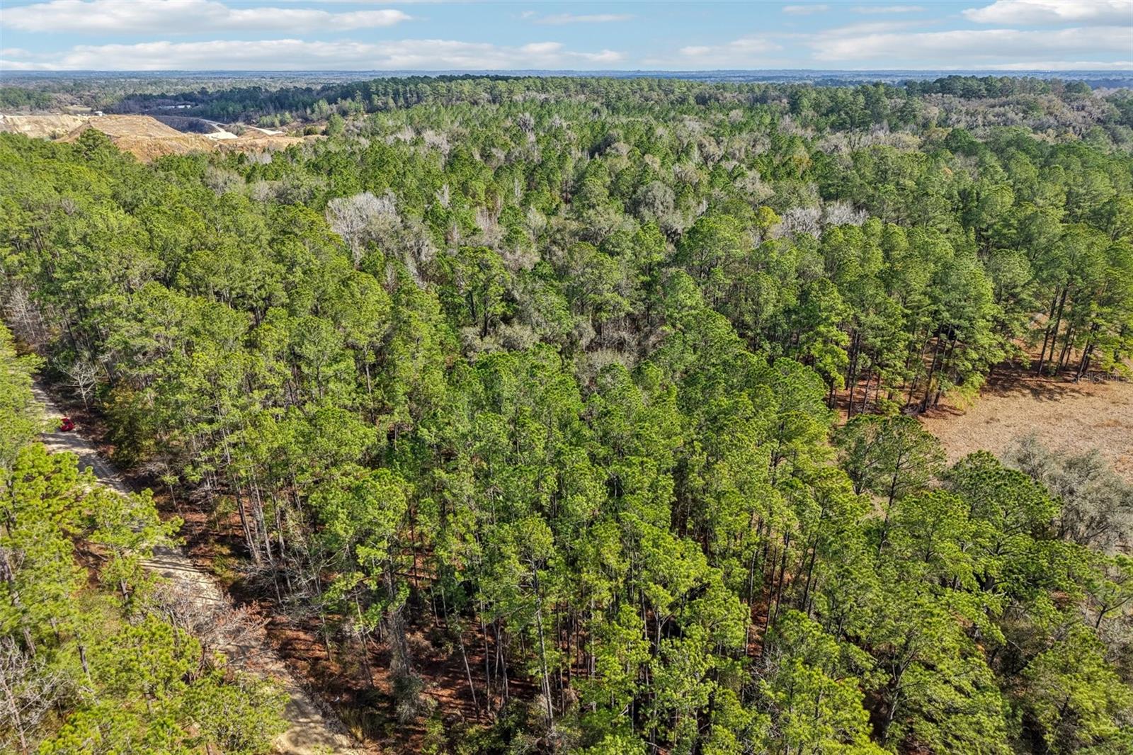 RAINBOW PARK UN 04 - Land