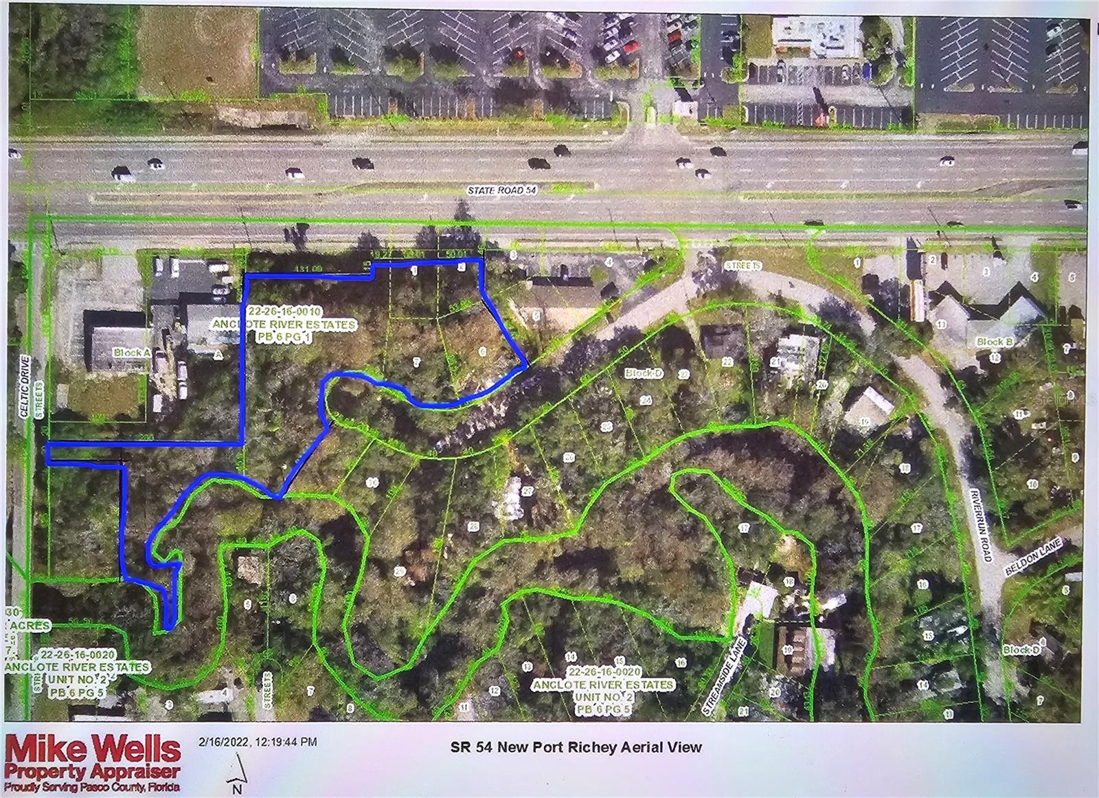 Main image without alt text