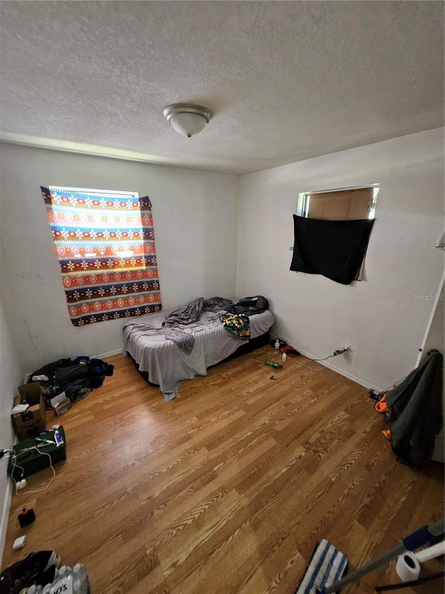 ENGELWOOD PARK - Residential