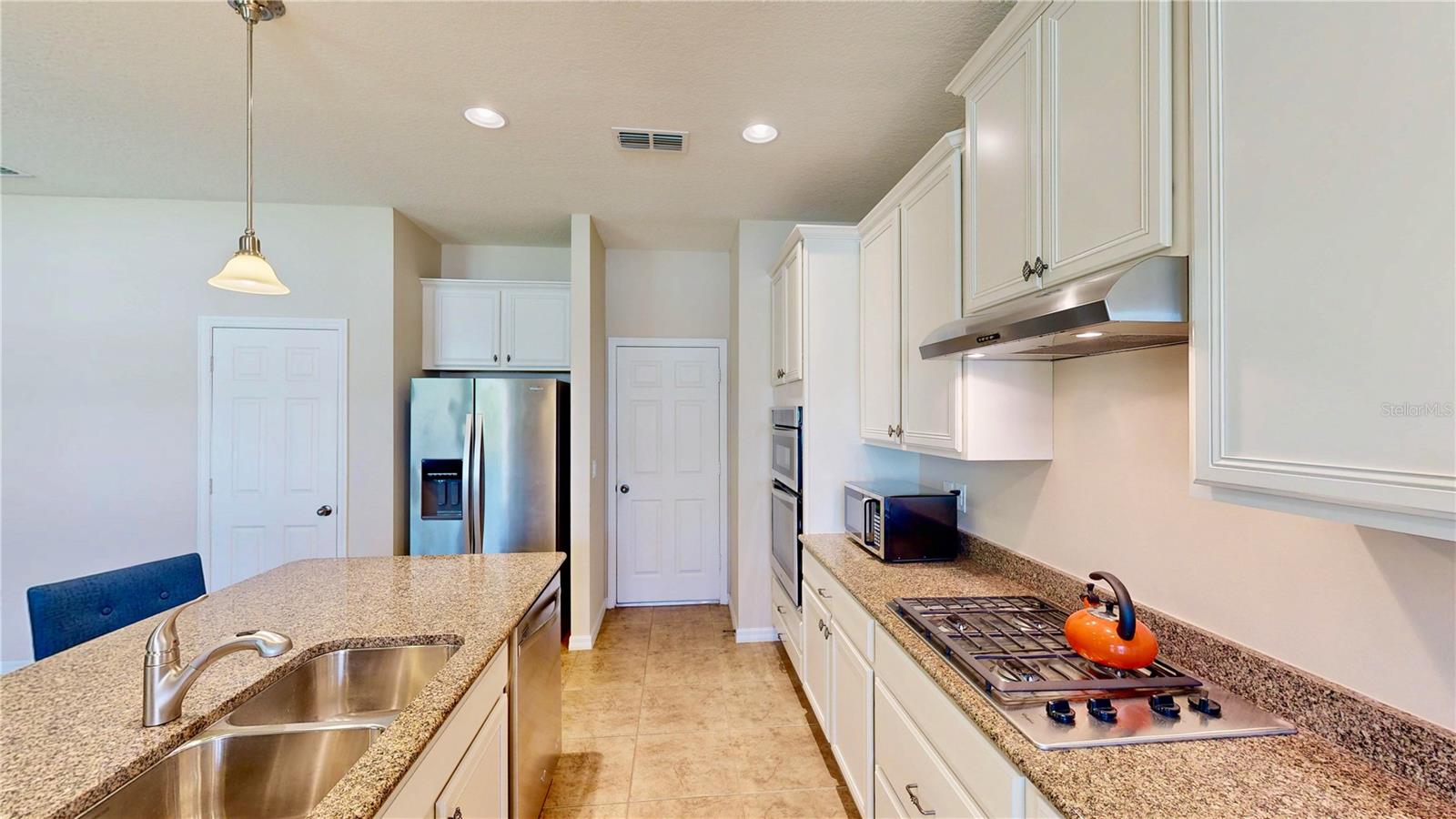 VINEYARDS/HORIZONS WEST PH 1B - Residential