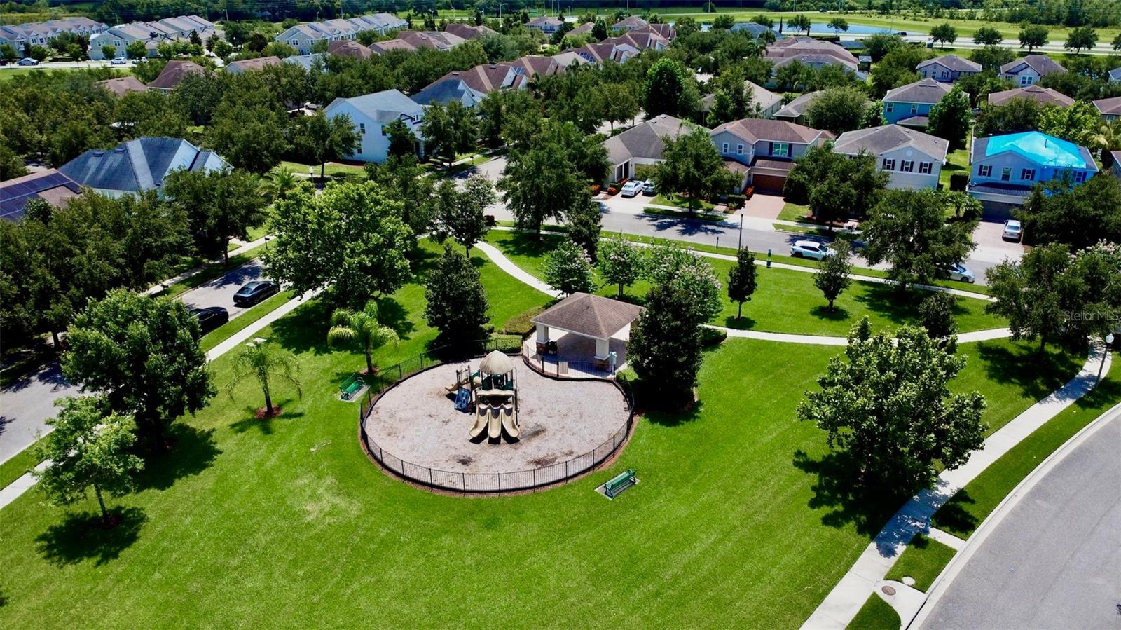 VINEYARDS/HORIZONS WEST PH 1B - Residential