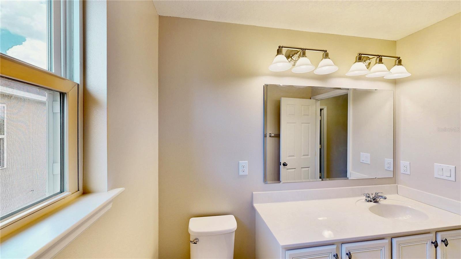 VINEYARDS/HORIZONS WEST PH 1B - Residential